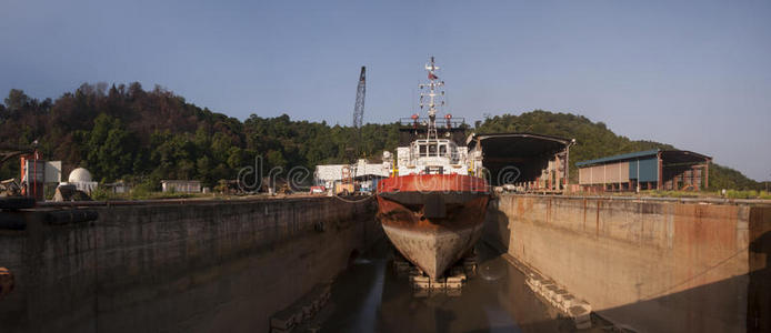 重的 港湾 磨光 码头 制造业 修理 建筑 港口 格但斯克