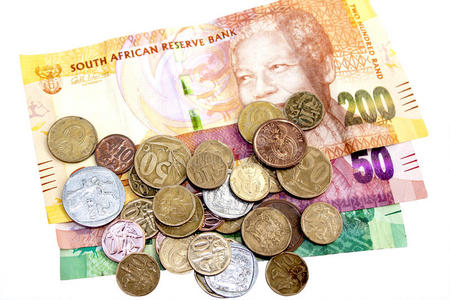 三张南非上的零散硬币