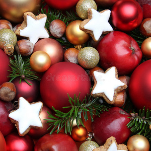 圣诞背景，有苹果饼干坚果和装饰品