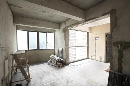 正在装修的房子照片