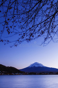 晚上的富士山