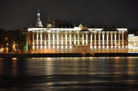夜晚的圣彼得堡