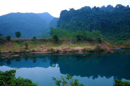 美丽的乡村 Quang 平，越南的