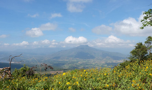 泰国黎府富士山。这座山看起来像