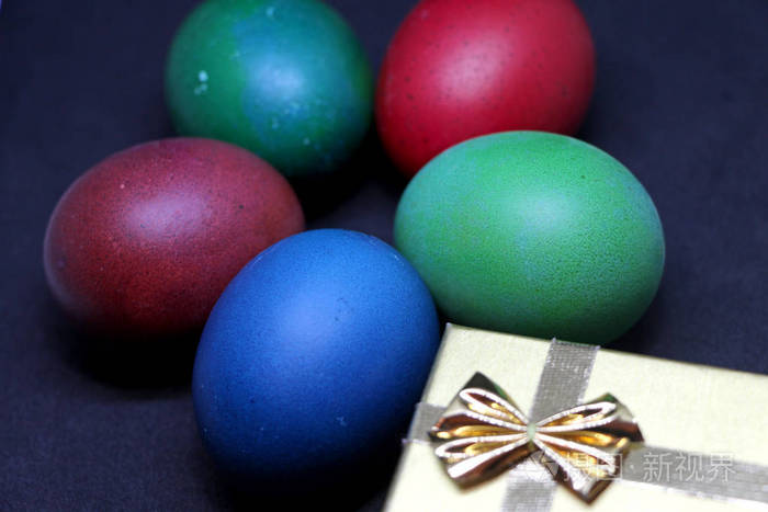 彩色复活节彩蛋画鸡蛋