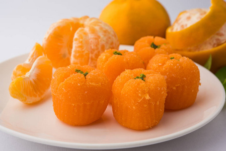 印度甜食橙色 burfi 或在印地语, 最喜爱的节日食品,从印度中部的橙色