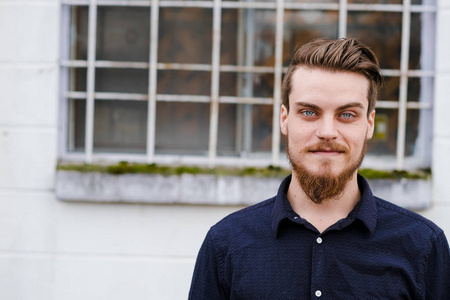 真人肖像画男图片-真人肖像画男素材-真人肖像画男插画-摄图新视界