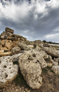 马耳他岛 戈佐岛，Ggantija 寺庙 3600公元前 3000 年 的废墟，巨石复杂被竖立在三个阶段由社区的农民和牧