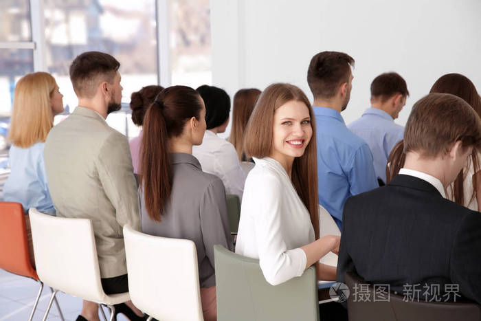 商务演示中的人员组