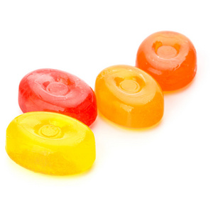 四个多彩水果硬糖糖果照片