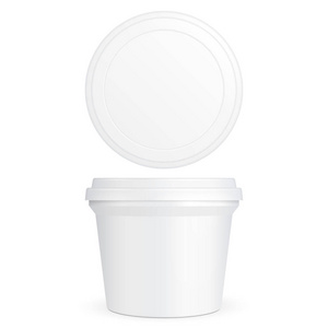 白色食品塑料桶桶容器甜点 酸奶 冰淇淋 酸奶油或小吃。孤立在白色背景上的插图。模拟了模板准备好您的设计。产品包装
