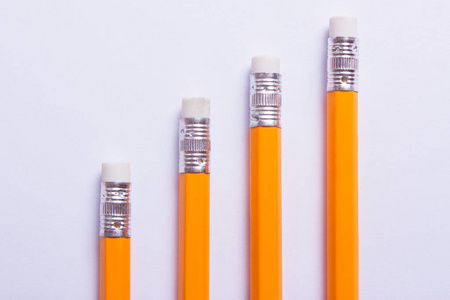 铅笔在办公室图表的形式