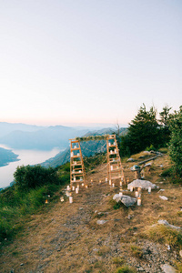 在黑山的婚礼。婚礼上装载 Lovcen，黑山拱