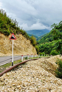 在山的路