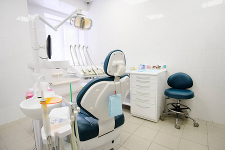 现代牙科室