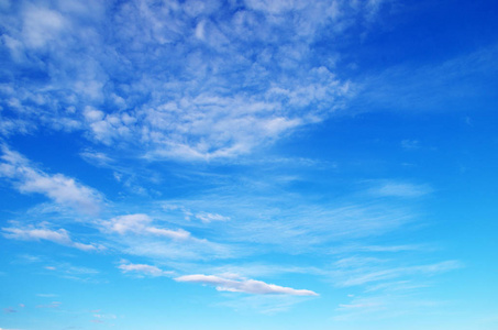 蓝色的天空背景