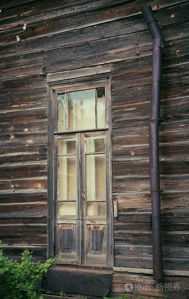在老房子里的玻璃木门
