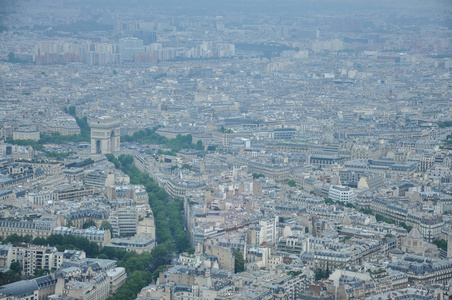 巴黎艾菲尔铁塔的美丽全景视图
