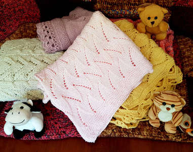 粉红色棉毯