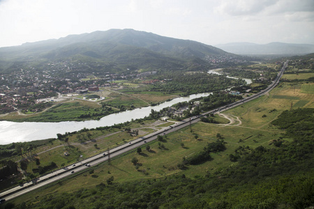 这条路去了地平线