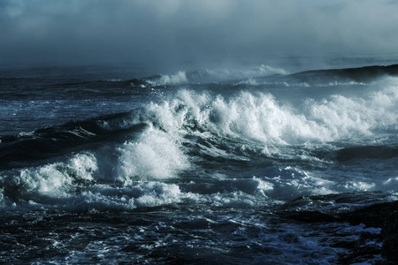 蓝色风暴印度洋图片