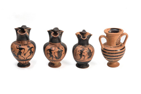 从考古发掘的原始希腊花瓶的集合