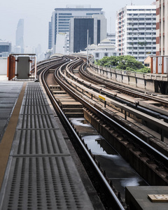 铁路的捷运轻轨在泰国图片