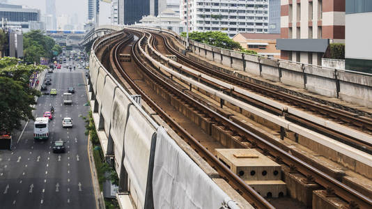 铁路的捷运轻轨在泰国图片