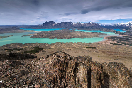 查看从装载莱昂到 Perito Moreno 国家 Pa 湖贝尔格拉诺