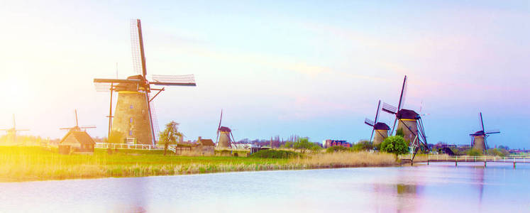 风车风车村，N 在黎明河上的神奇图片
