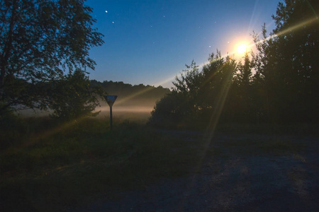 lightmoon图片-lightmoon素材-lightmoon插画-摄图新视界