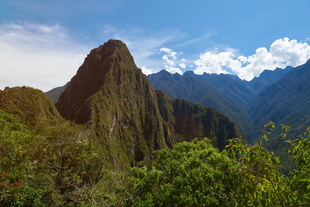 Huayana 比丘山