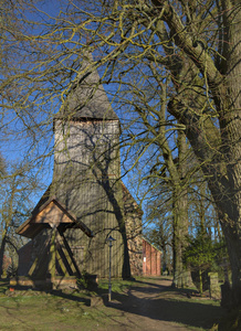 德国梅克伦堡沃波默恩德塞科的有木塔和钟框的教堂