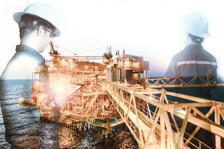 海上施工平台生产石油和天然气与 b