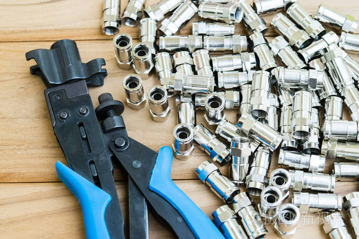 脊髓的压缩工具