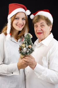 圣诞奶奶和孙女图片