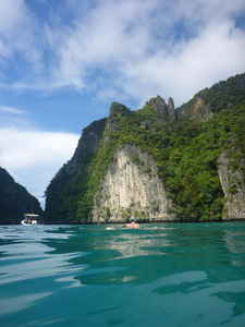 泰国南部的岩石海湾