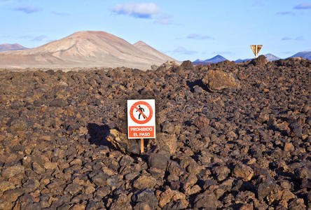 兰扎罗特timanfaya国家公园火山景观禁止标志