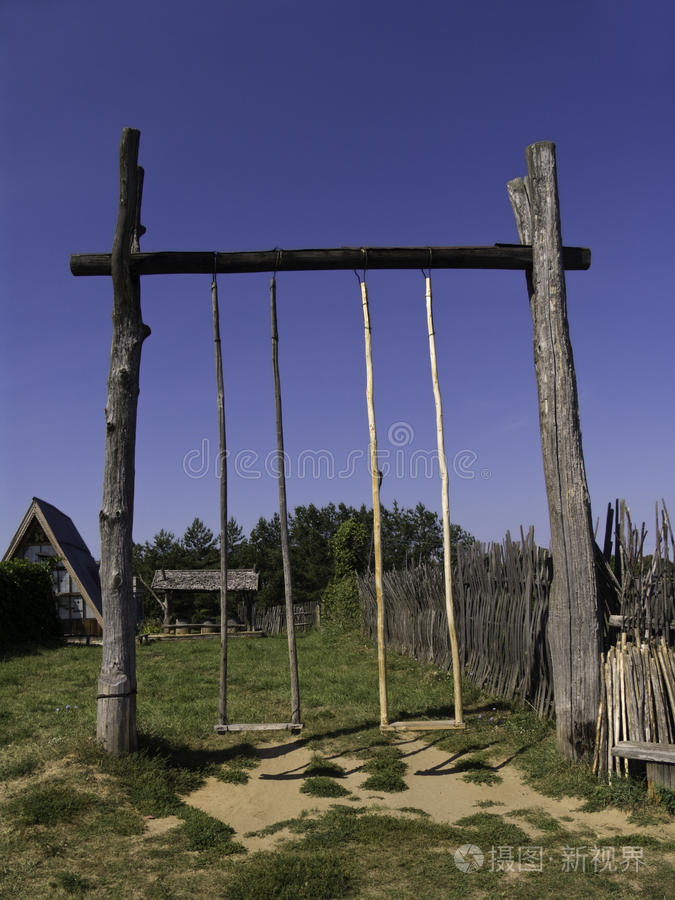 木制秋千照片-正版商用图片0yie05-摄图新视界