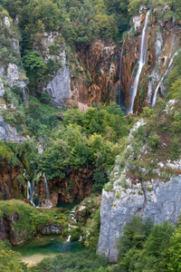 普利特维茨湖国家公园的巨大瀑布