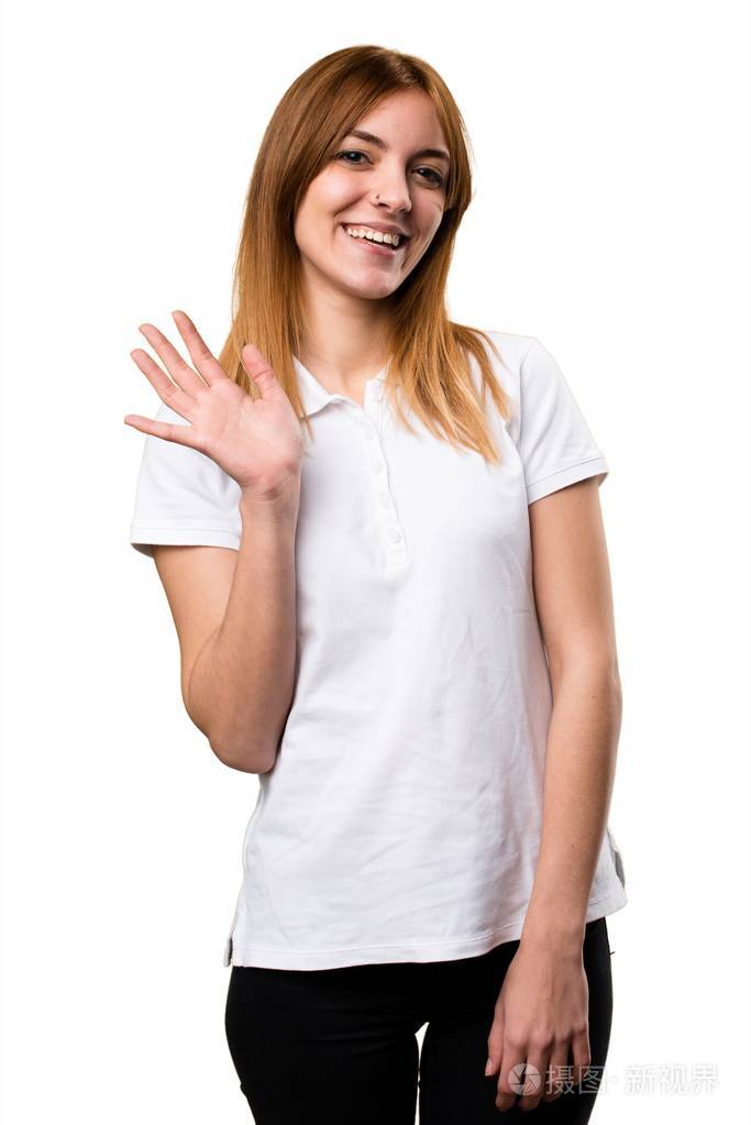 年轻漂亮的女孩敬礼