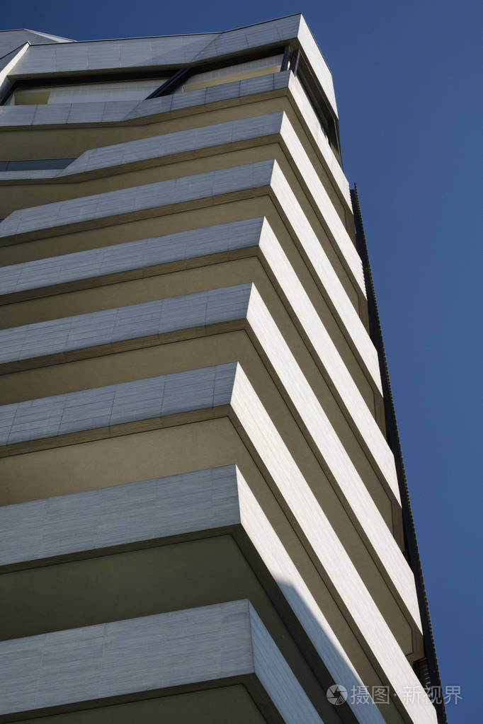 米兰(意大利): 现代住宅建筑在城市生活