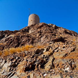 战争堡垒,天空和星砖在阿曼,马斯喀特,旧的防御照片
