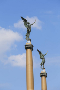 新艺术运动风格的雕塑放在支柱，Svatopluk 切赫桥，布拉格，捷克共和国