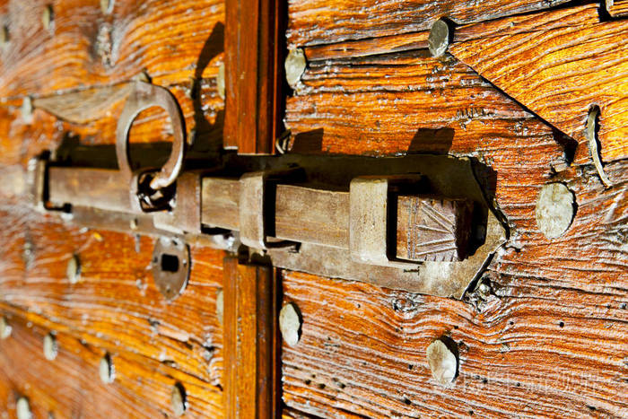 意大利补丁伦巴第模糊生锈的黄铜棕色