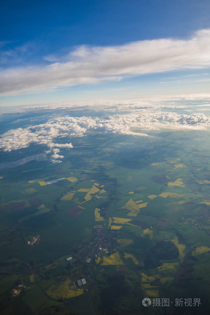从飞机上查看照片-正版商用图片0ynk86-摄图新视界