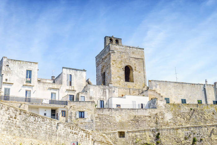 中世纪的城堡和城墙在奥特兰托,意大利