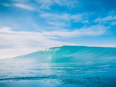 飞溅大海浪