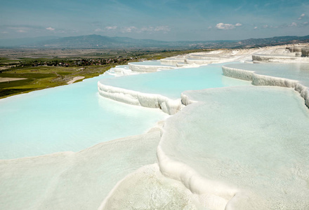 Pammukale，钙的石灰岩。土耳其度假胜地，独特的温泉水含有丰富的钙