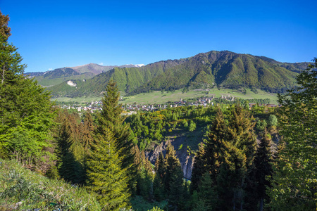 斯瓦涅季山，乌什巴山山梅斯市 fr 视图